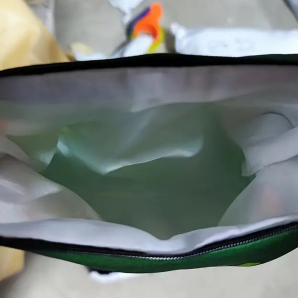 Pineapple motif cosmetic pouch, NWT - Picture 4 of 5